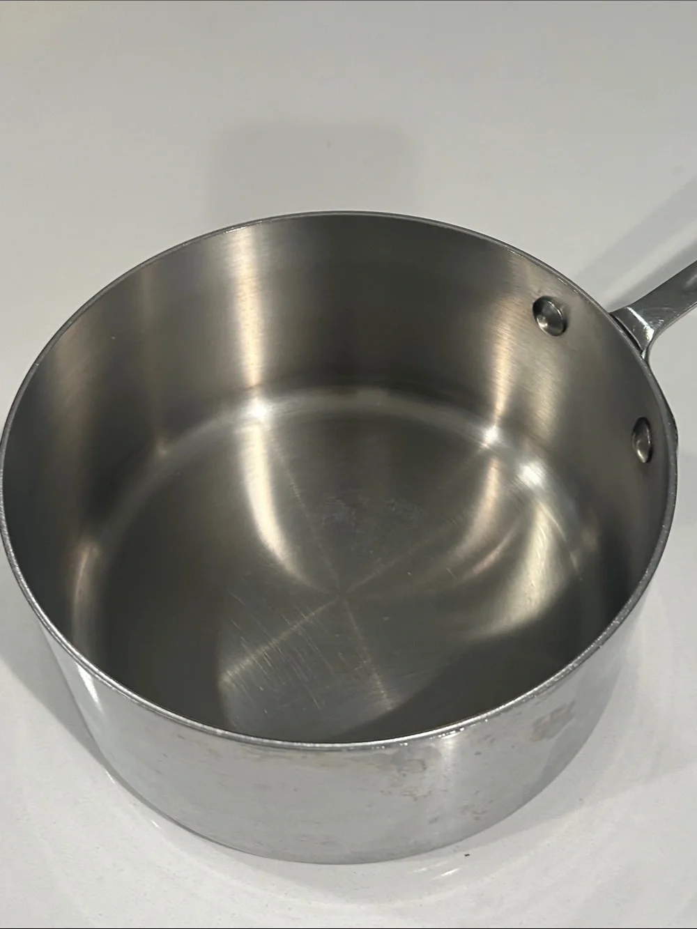 All Clad 1 1/2 qt. Stainless Steel Saucepan w/Lid - Silver Excellent Condition